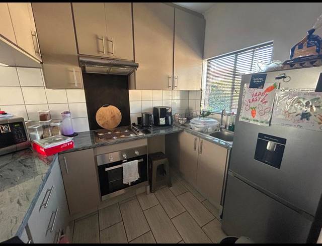 2 BEDROOM PROPERTY TO RENT IN ROOIHUISKRAAL